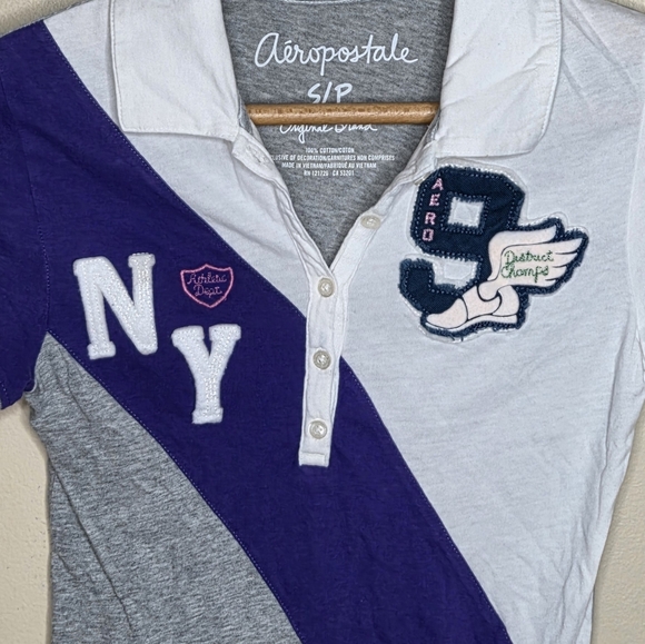 Y2K Aerpostale | Sporty Colorblock Gray Purple Graphic Polo Shirt Size Small - Picture 2 of 5
